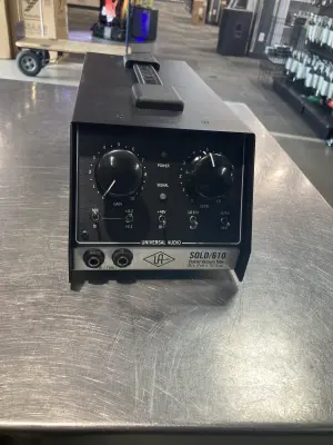 Universal Audio - SOLO 610 2